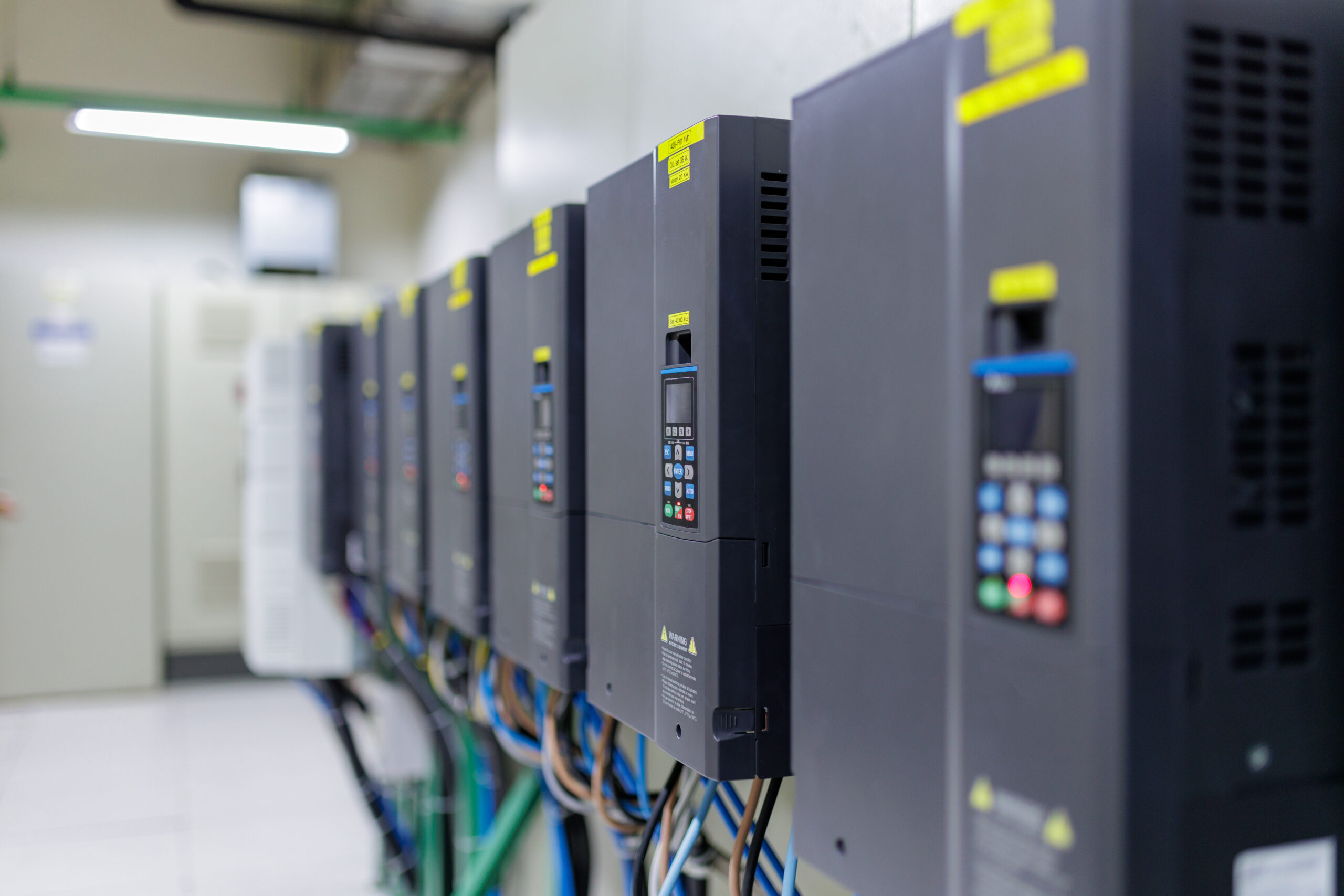 3 phase power inverter used in industrial plants